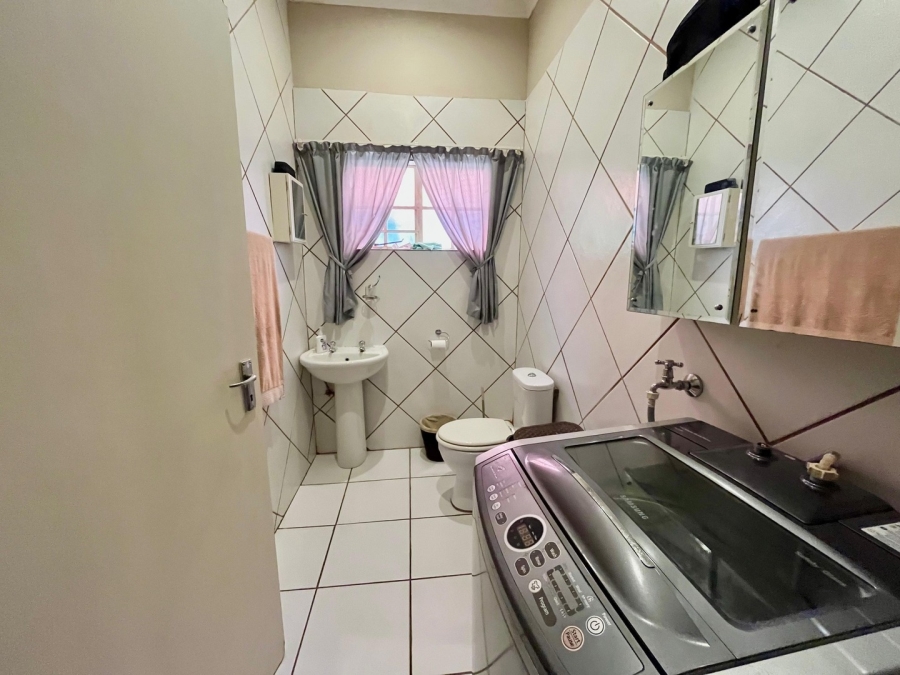 3 Bedroom Property for Sale in Safari Gardens North West